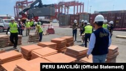 Peru'da ele geçirilen kokain 